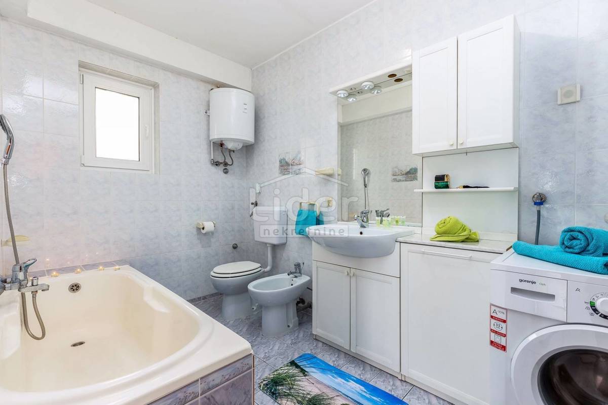 Hiša Crikvenica, 450m2