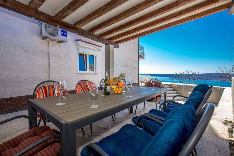 Hiša Crikvenica, 450m2