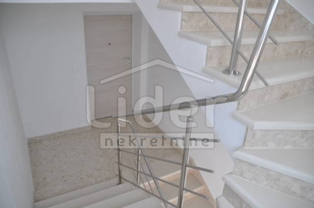 Hiša Crikvenica, 750m2