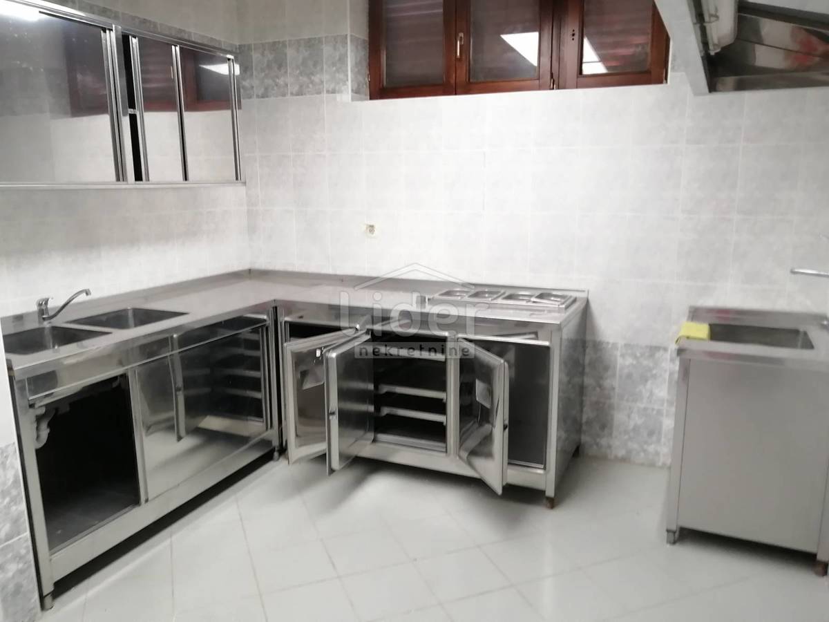 Poslovni prostor Crikvenica, 119m2