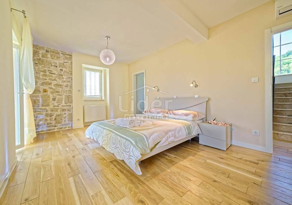 Hiša Motovun, 260m2