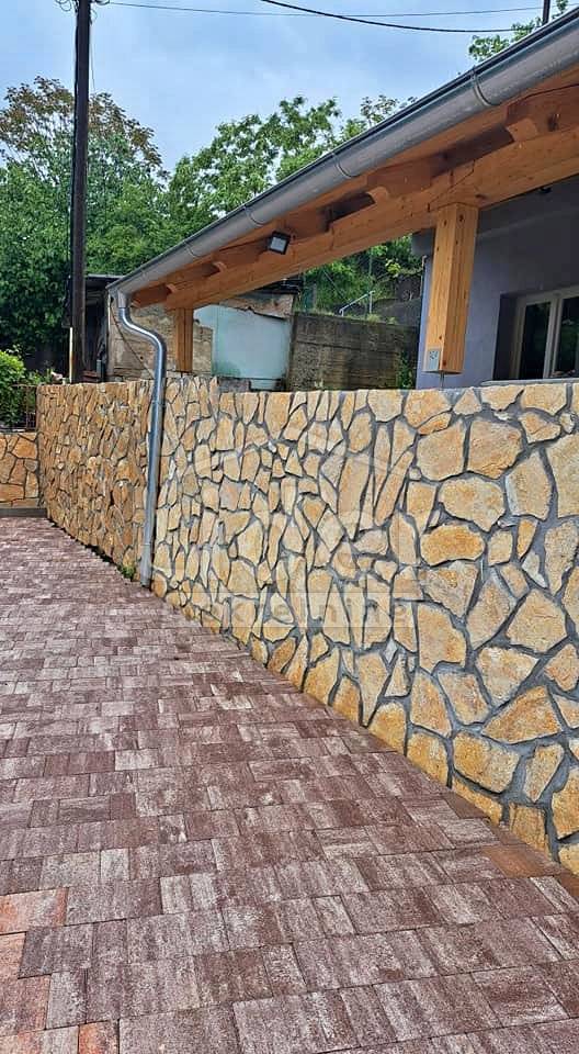 Hiša Škurinje, 214m2