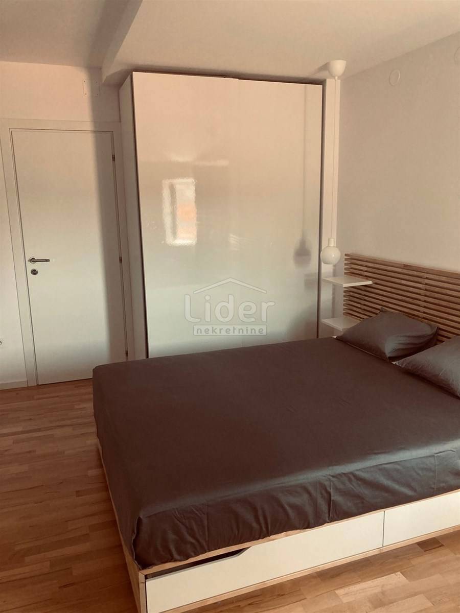 Stanovanje Centar, 103m2