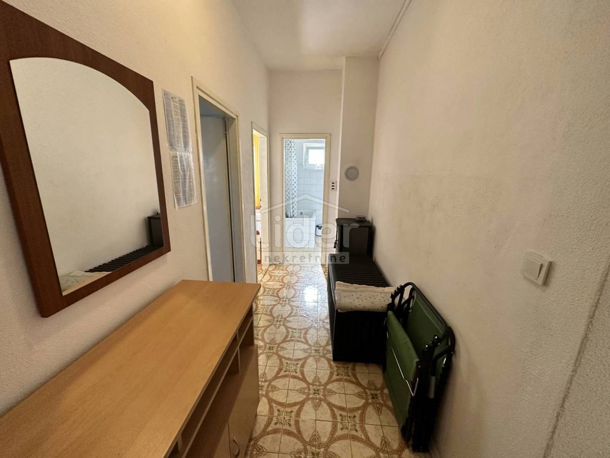 Hiša Gornji Karin, 130m2