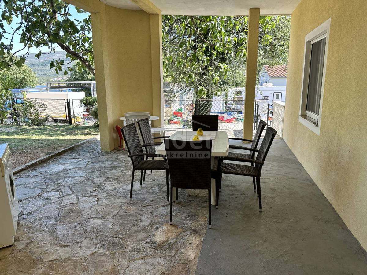 Hiša Gornji Karin, 130m2