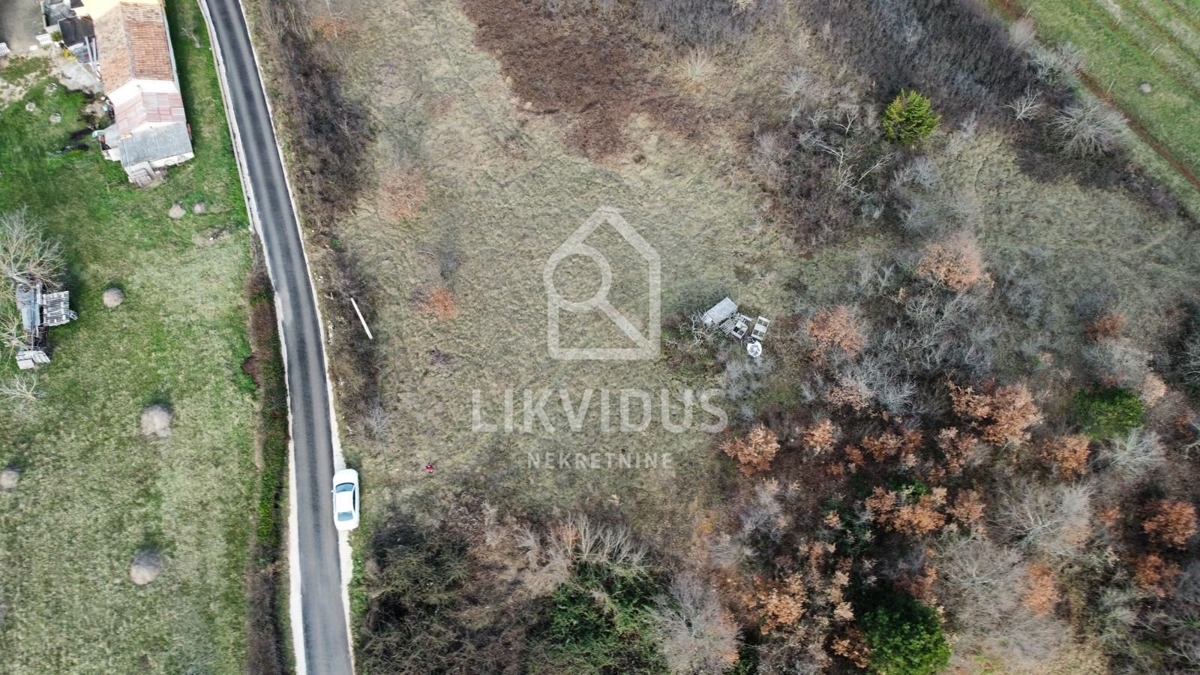 Zemljišče Kunj, Raša, 11.116m2