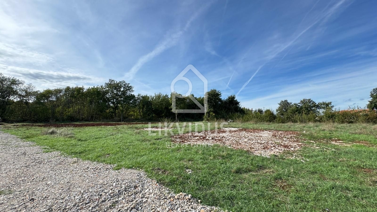 Zemljišče Hreljići, Marčana, 1.535m2