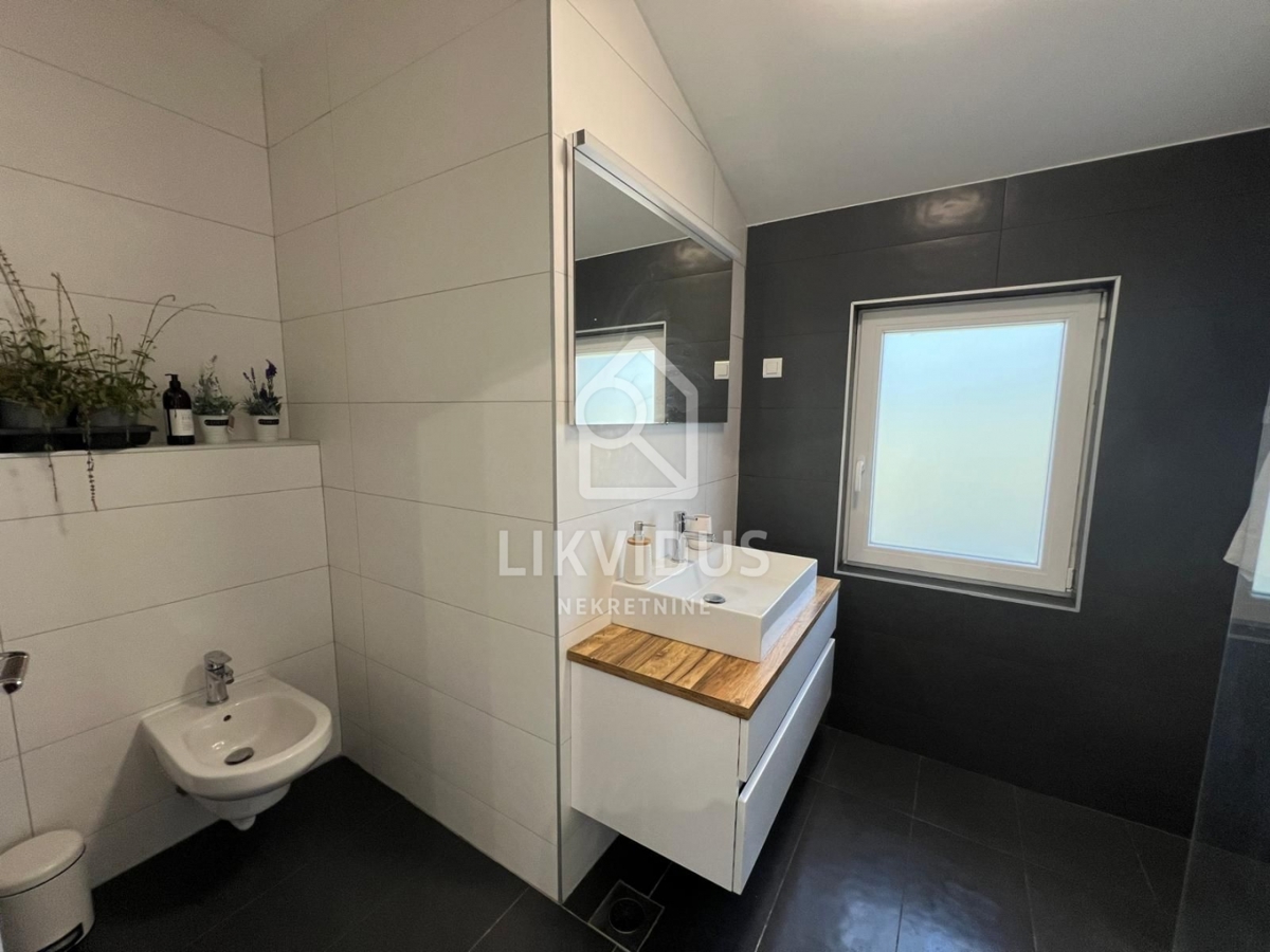 Hiša Sveti Lovreč Labinski, Raša, 145m2