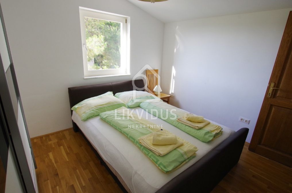 Hiša Drenje, Raša, 300m2