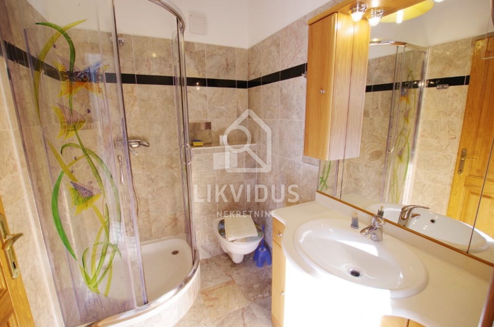 Hiša Drenje, Raša, 300m2