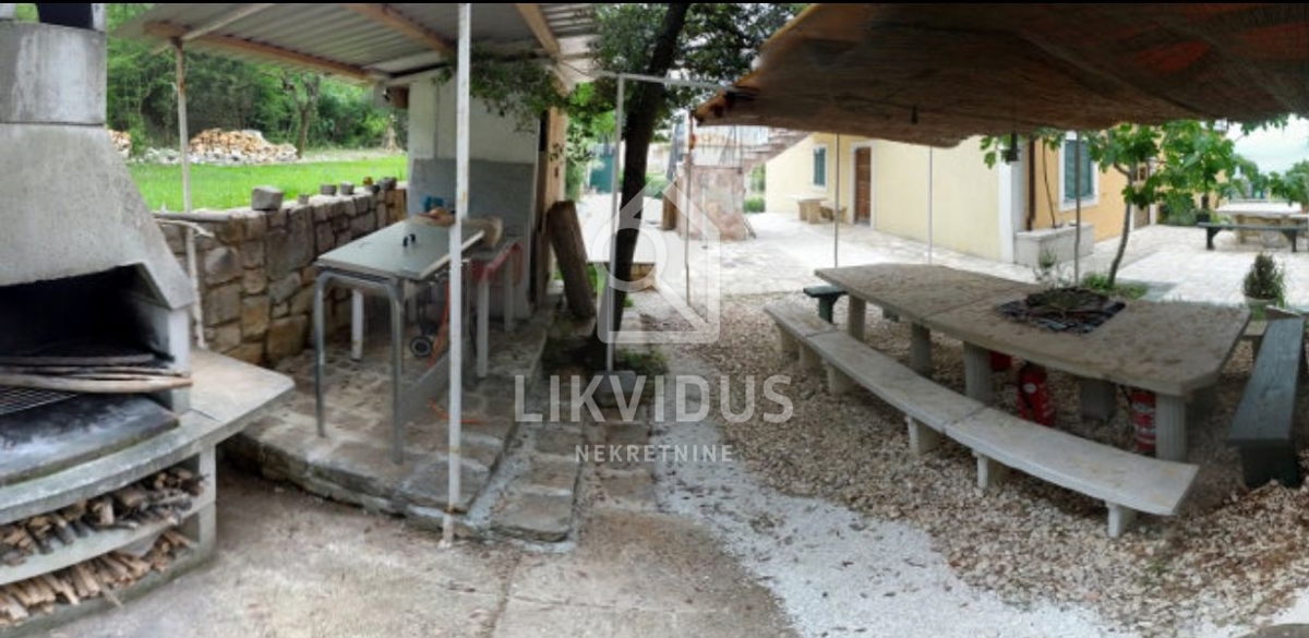 Hiša Drenje, Raša, 300m2