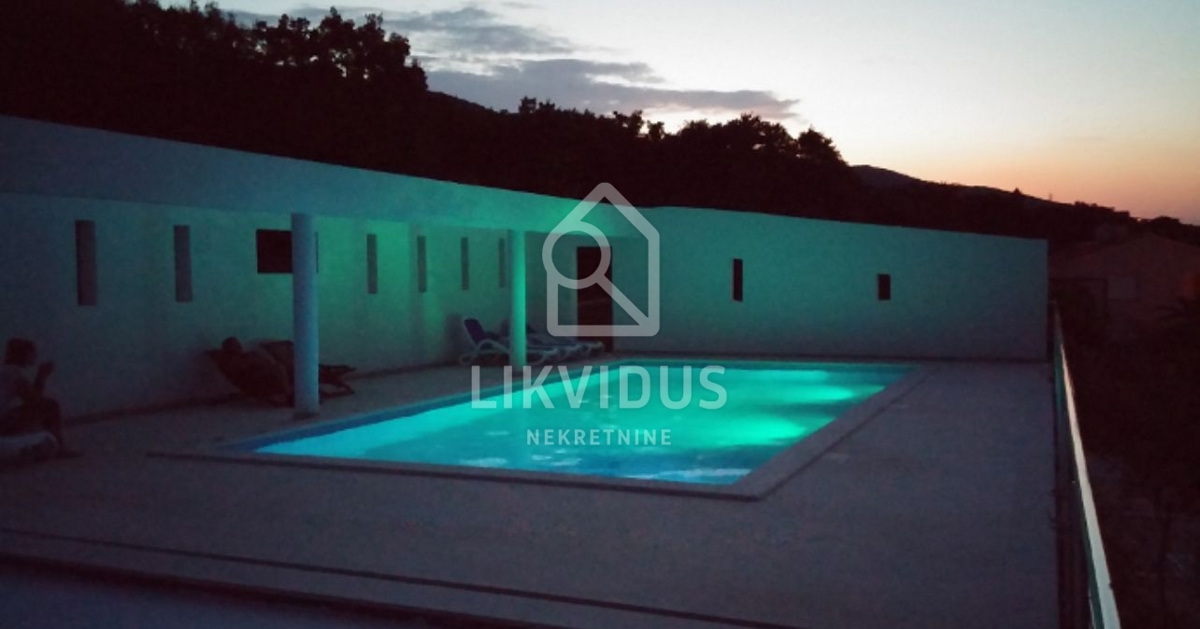 Hiša Drenje, Raša, 300m2