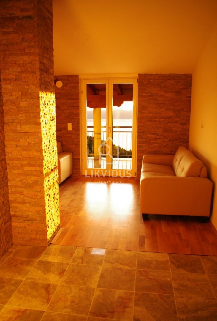 Hiša Drenje, Raša, 300m2