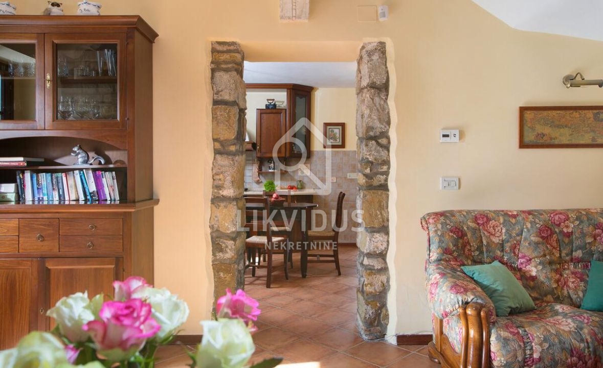 Hiša Momjan, Buje, 159m2