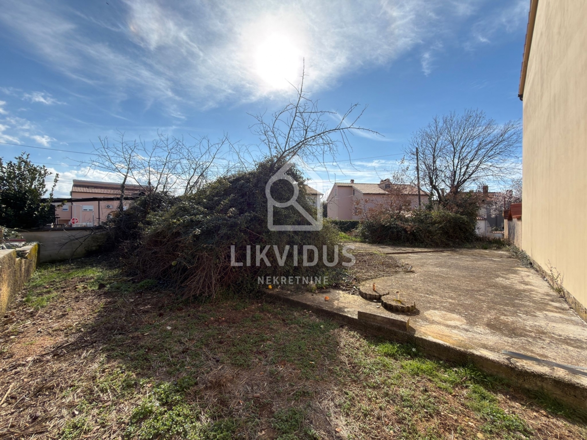 Zemljišče Medulin, 321m2