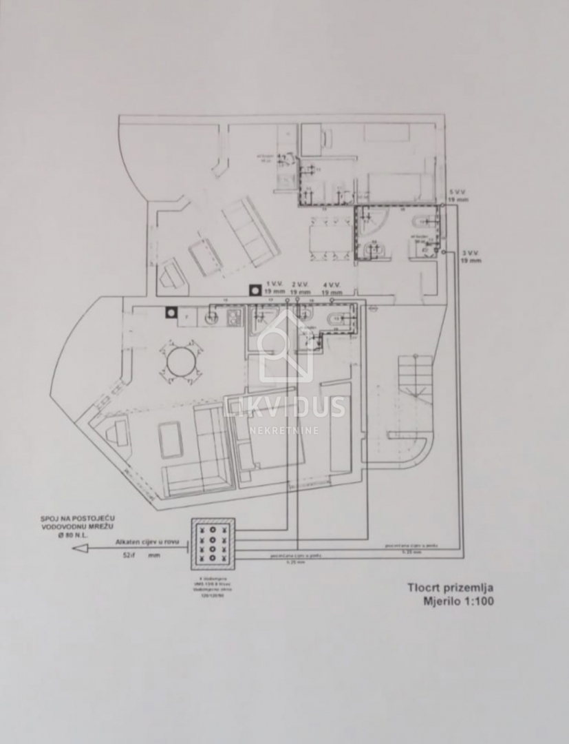 Zemljišče Medulin, 321m2