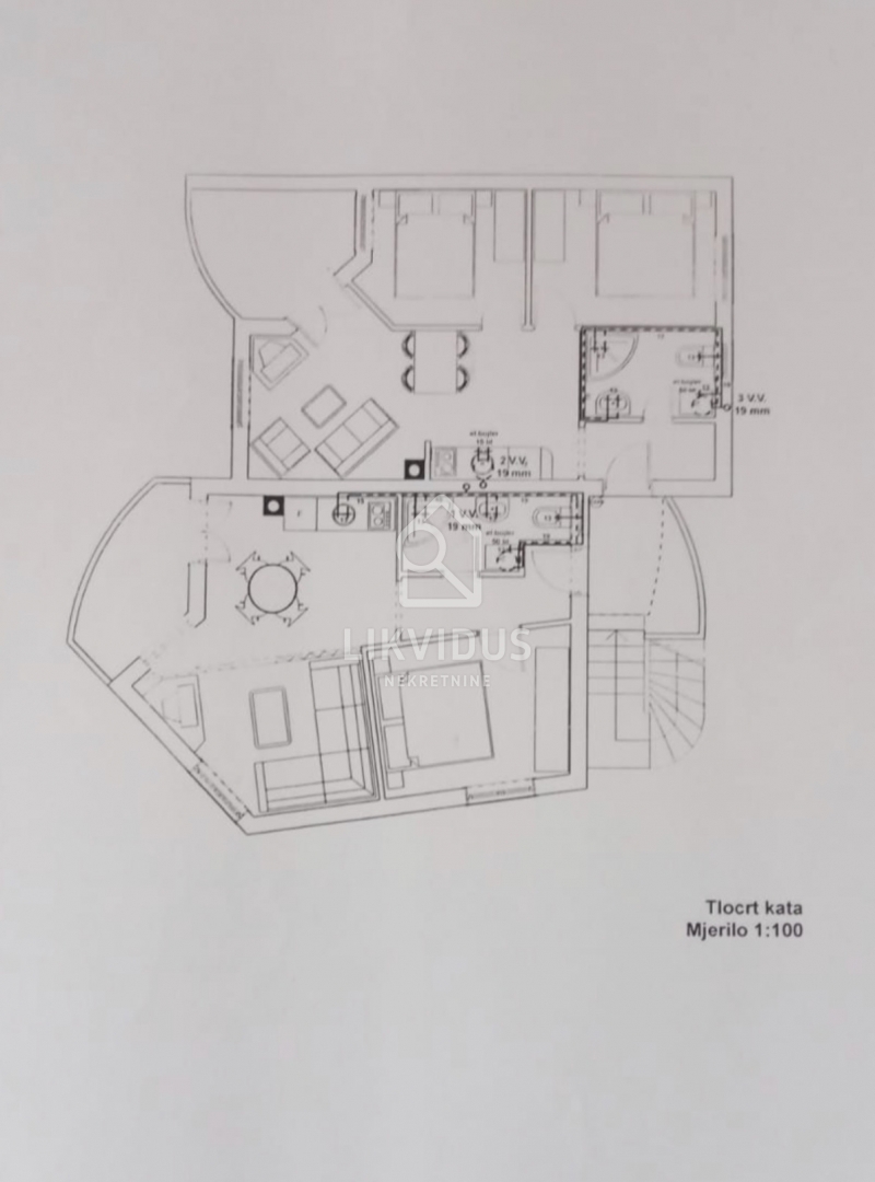 Zemljišče Medulin, 321m2