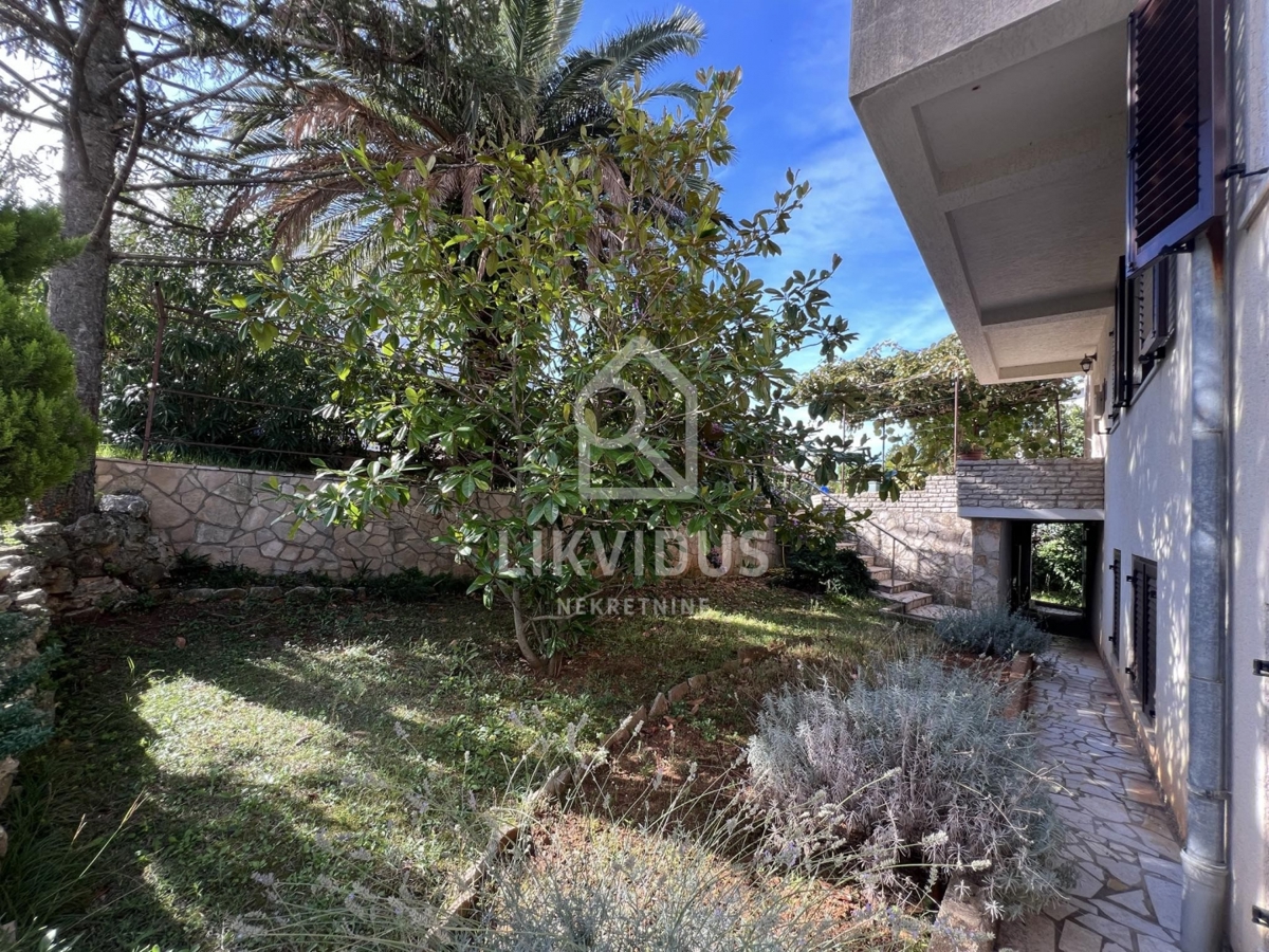 Hiša Pješčana Uvala, Medulin, 300m2