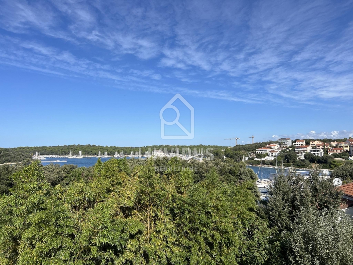 Hiša Pješčana Uvala, Medulin, 300m2