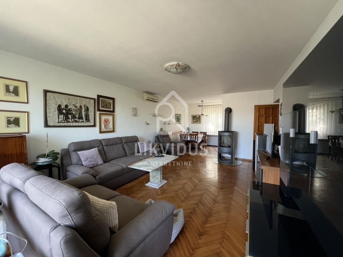 Hiša Pješčana Uvala, Medulin, 300m2