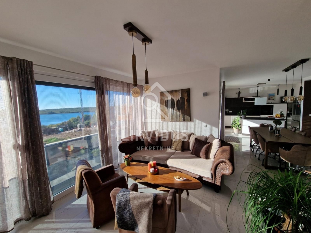 Hiša Medulin, 135m2