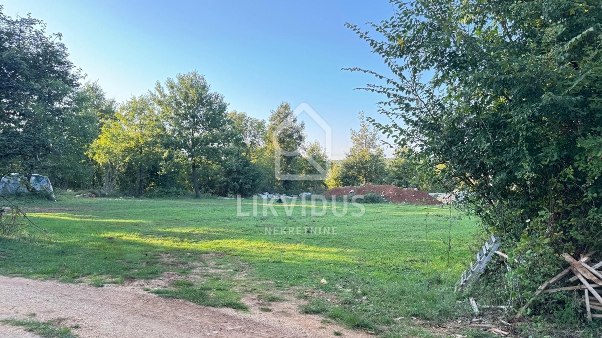 Zemljišče Martinski, Sveta Nedelja, 930m2