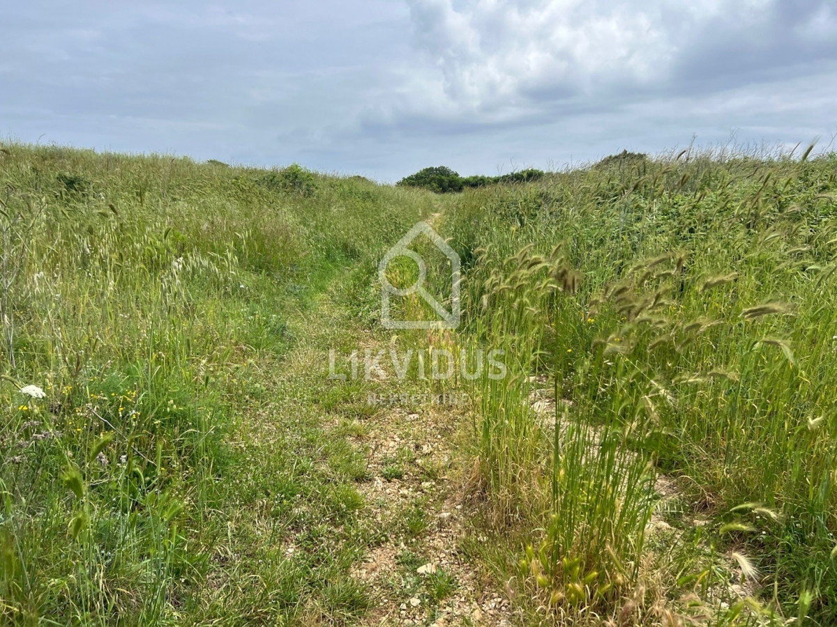 Zemljišče Medulin, 5.600m2