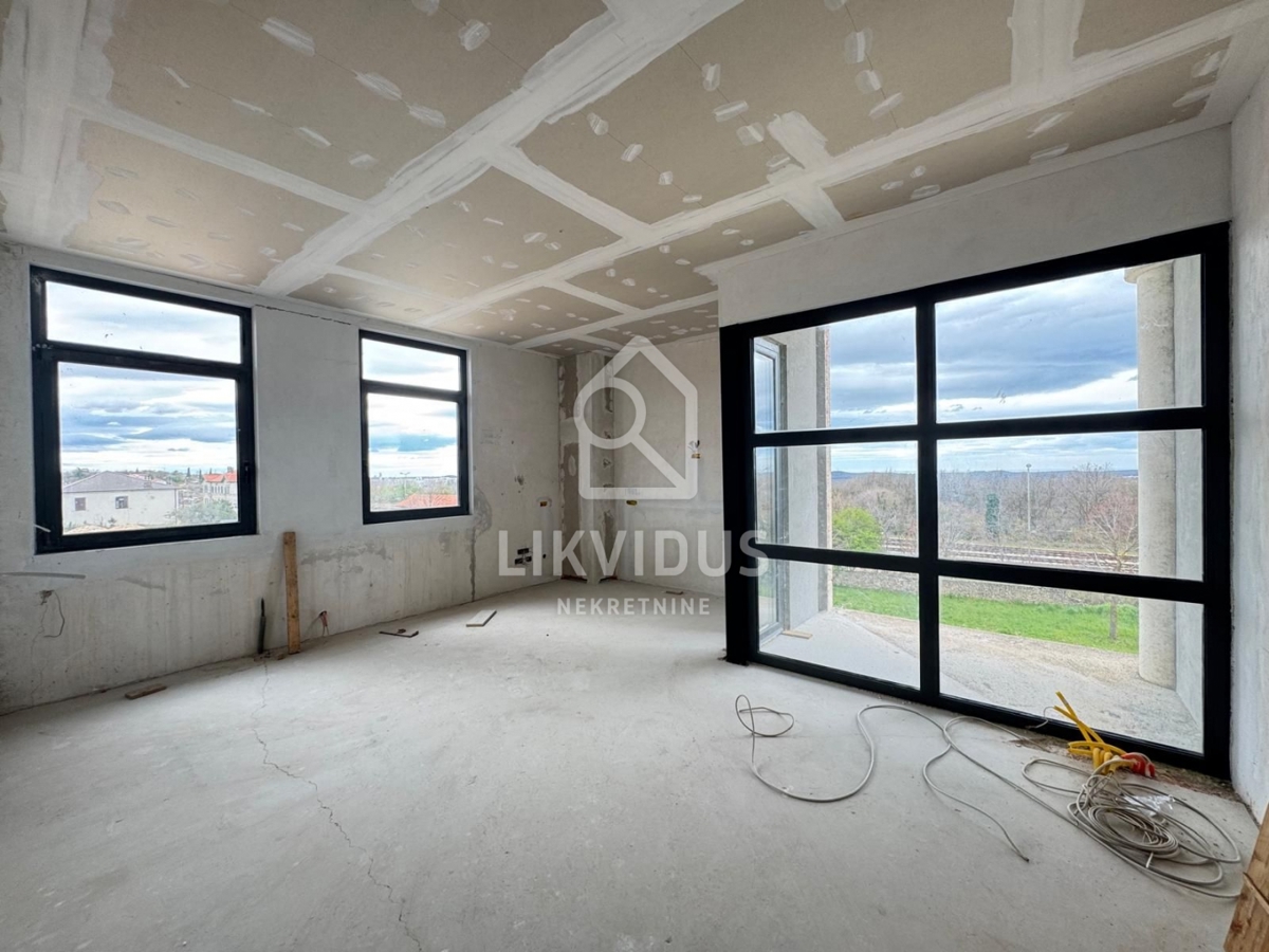 Poslovni prostor Kanfanar, 975m2