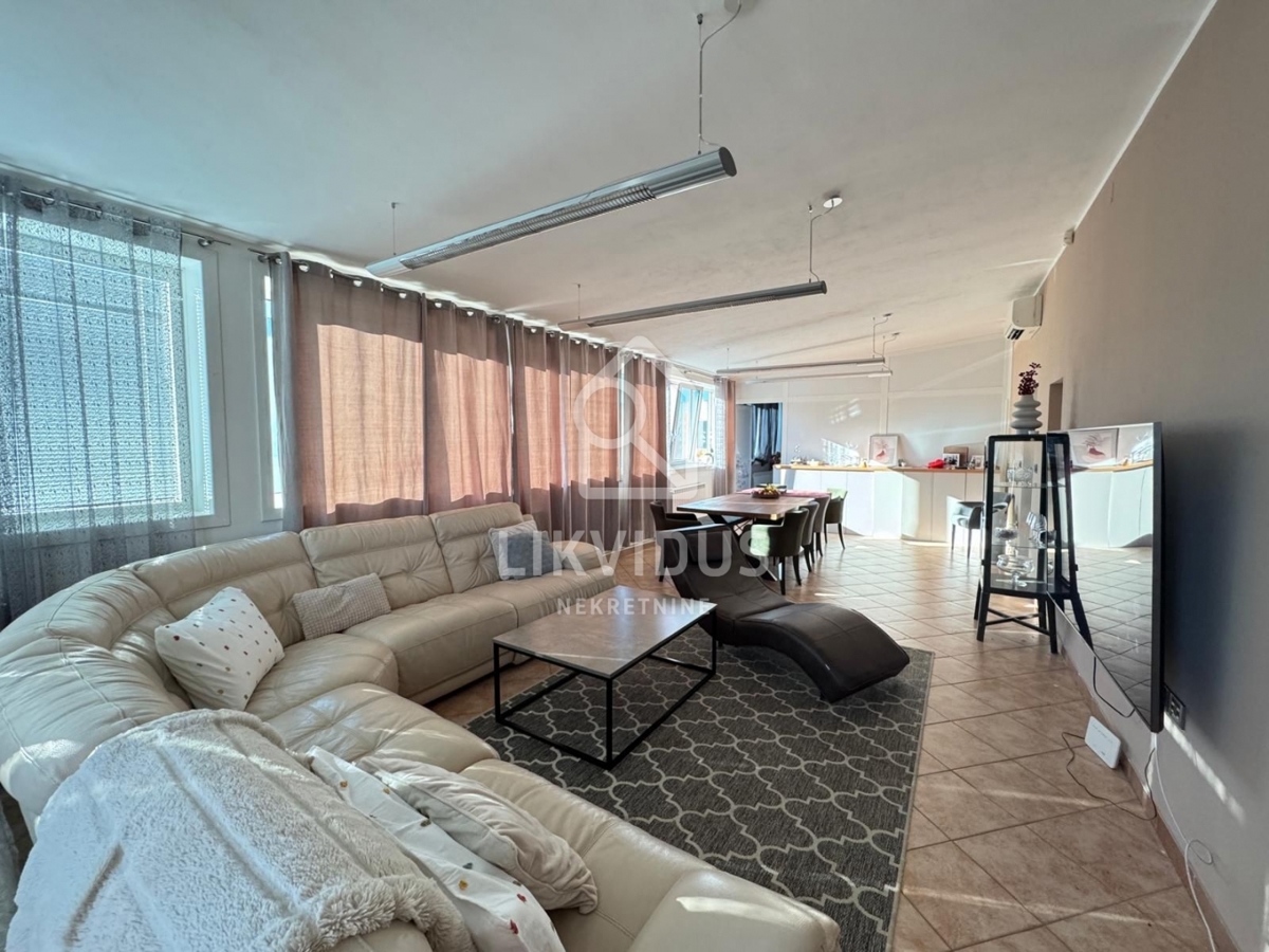 Poslovni prostor Medulin, 246m2