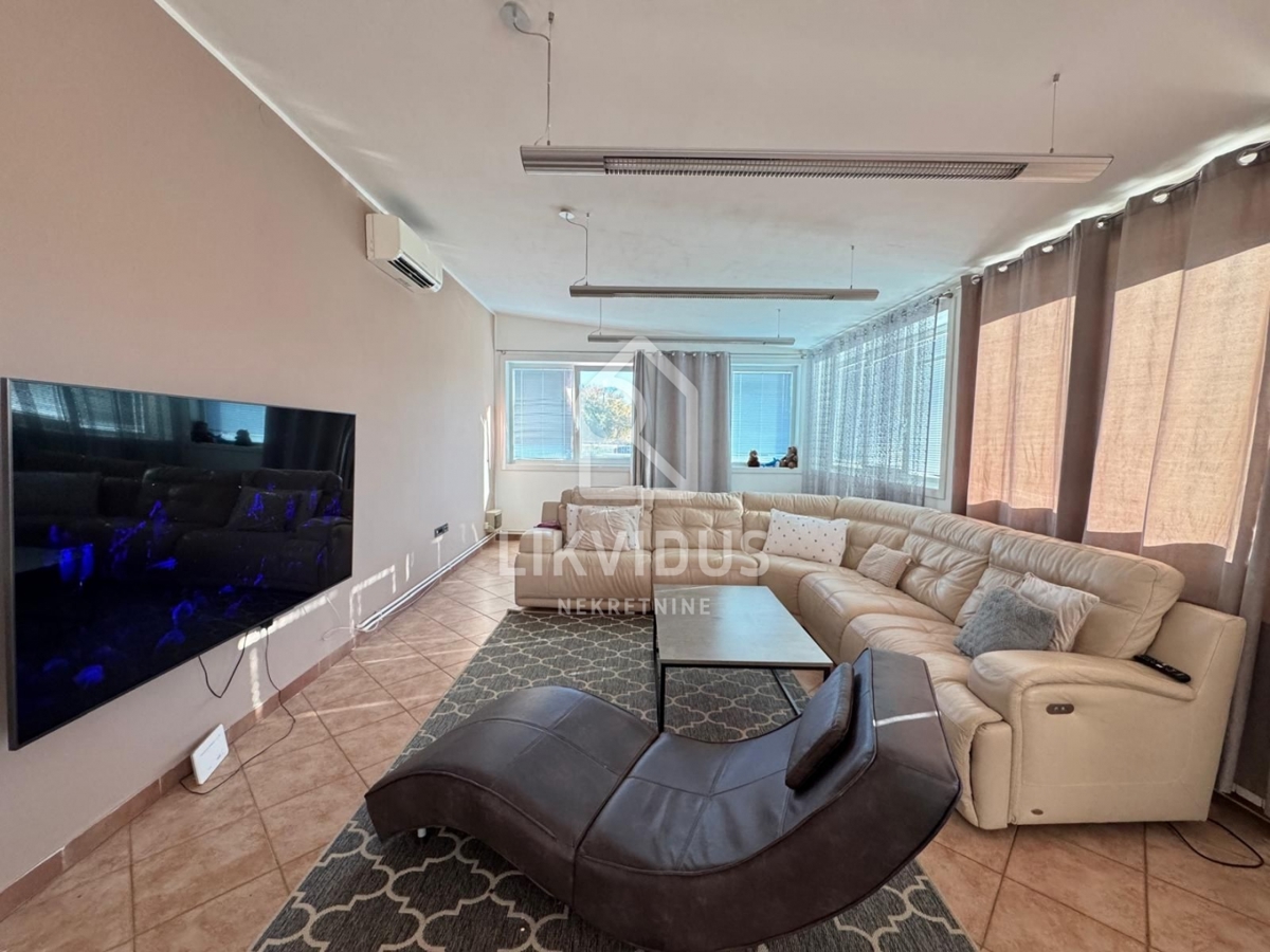 Poslovni prostor Medulin, 246m2