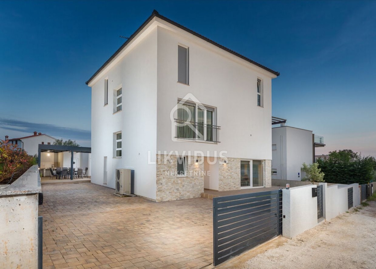 Hiša Fažana, 180m2