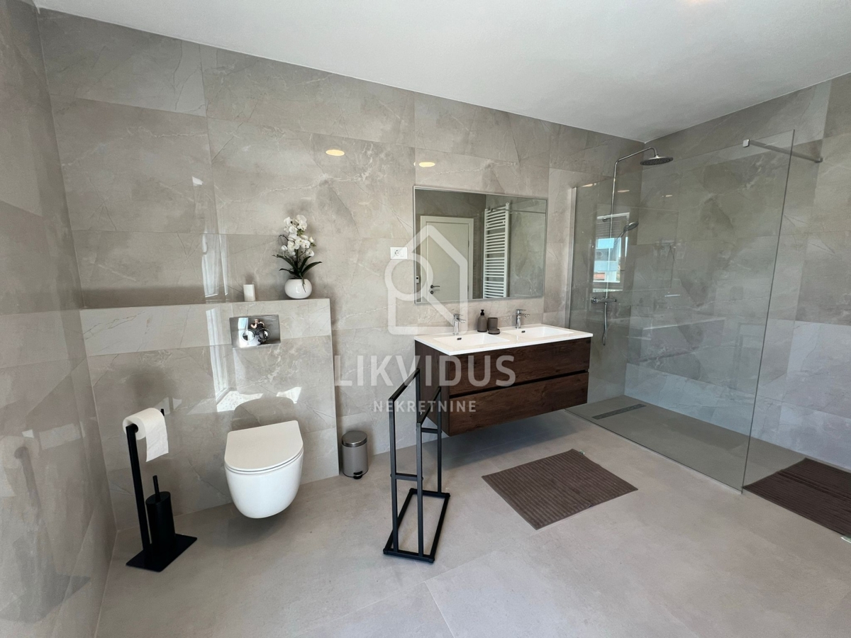 Hiša Fažana, 180m2