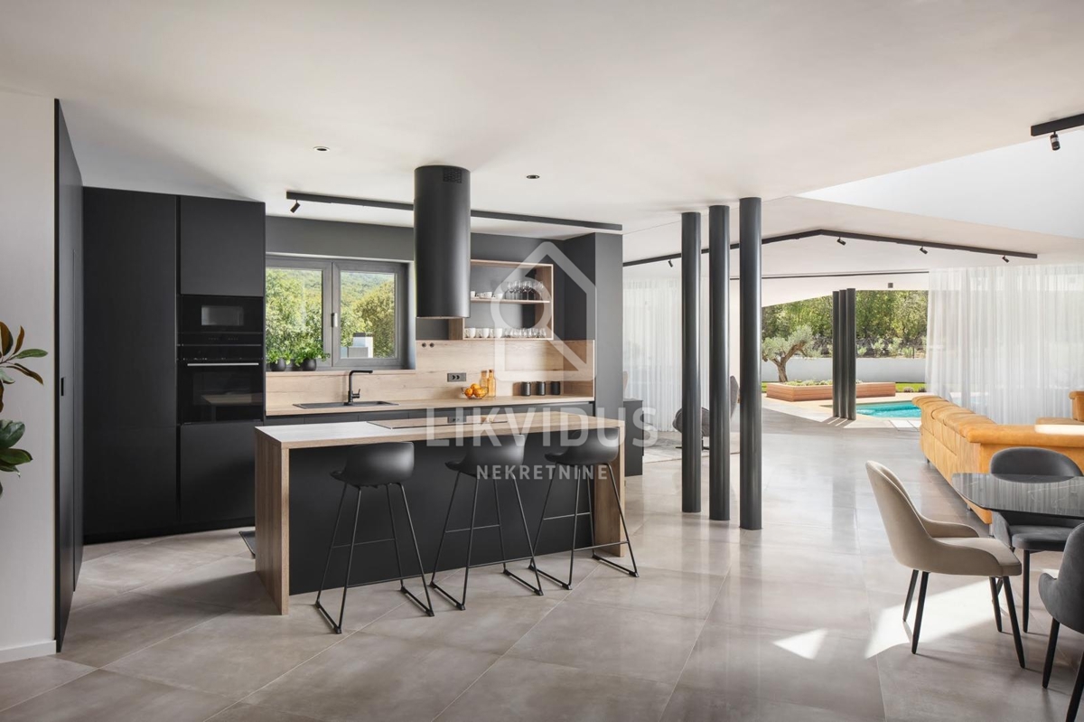 Hiša Brgod, Raša, 506m2