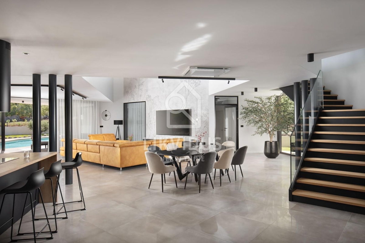 Hiša Brgod, Raša, 506m2