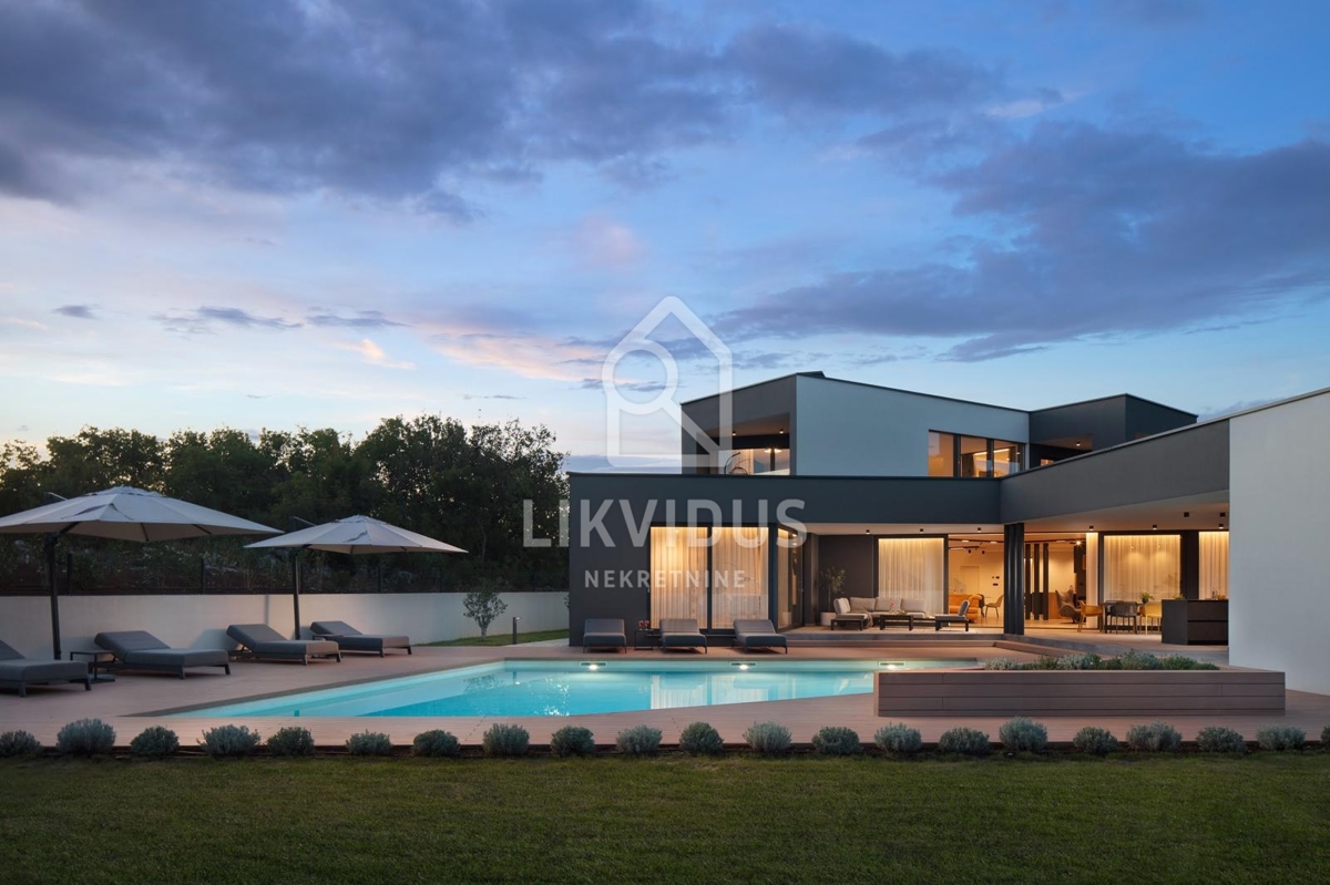 Hiša Brgod, Raša, 506m2