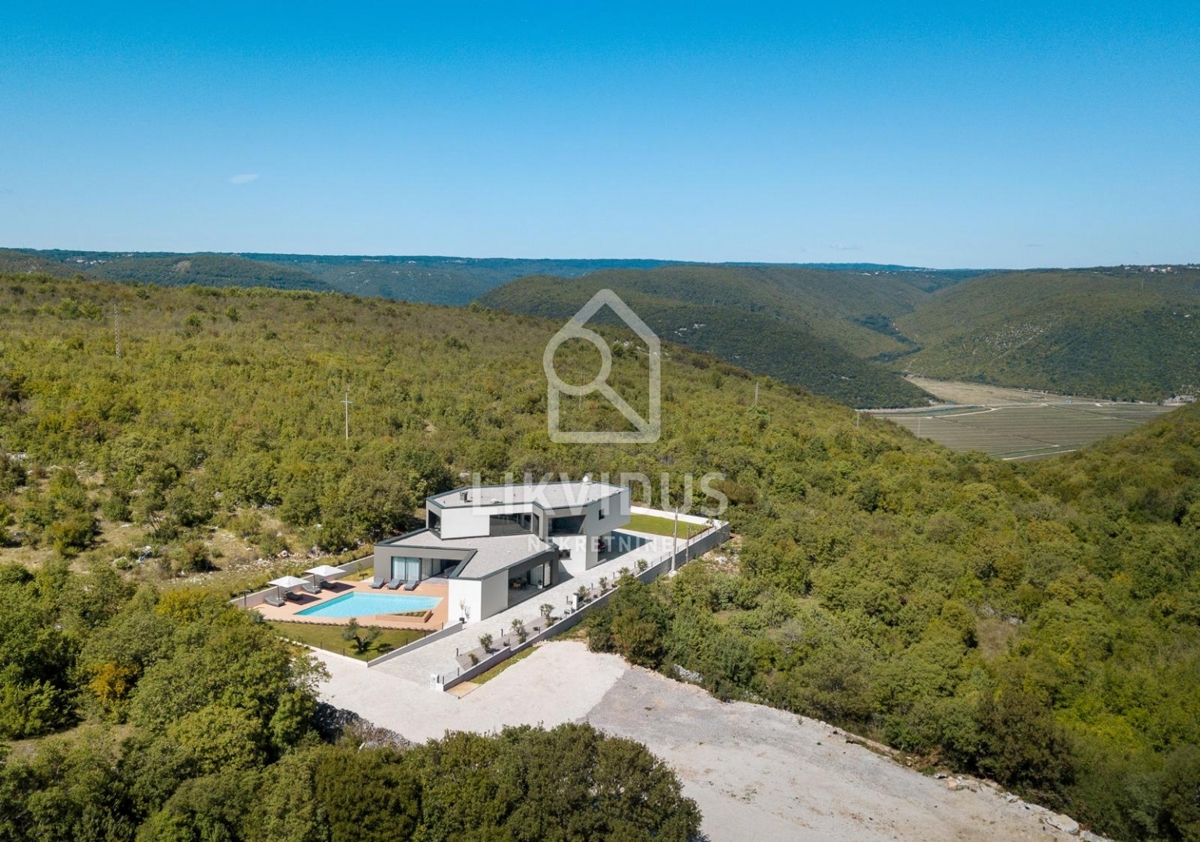 Hiša Brgod, Raša, 506m2