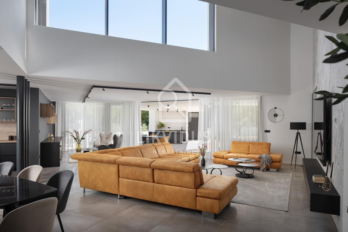 Hiša Brgod, Raša, 506m2