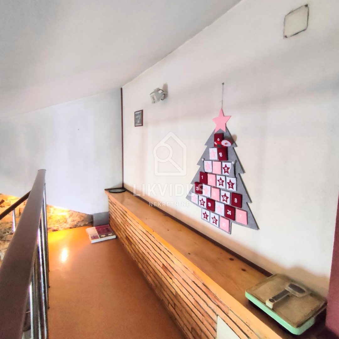 Hiša Stari Pazin, Pazin, 208m2