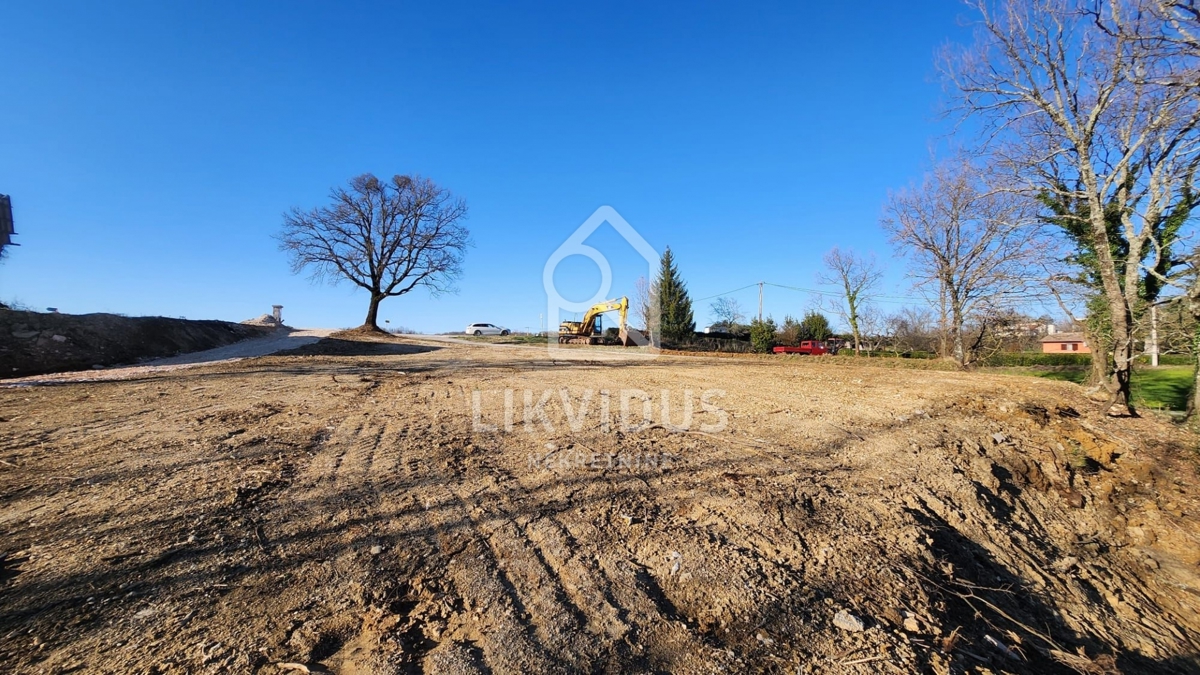 Zemljišče Gračišće, 670m2