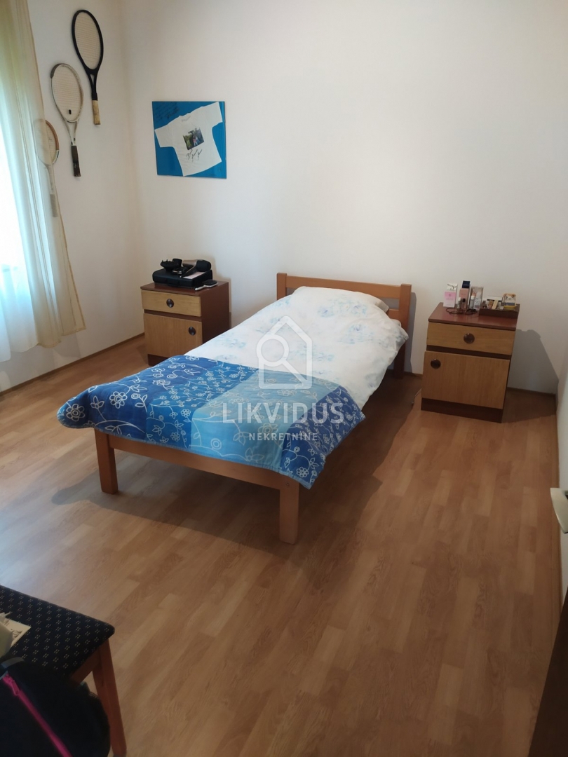 Hiša Medulin, 300m2