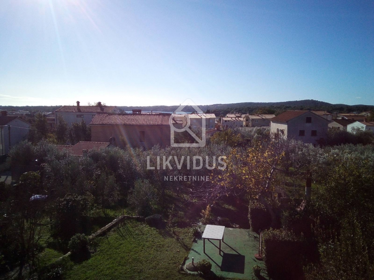 Hiša Medulin, 300m2