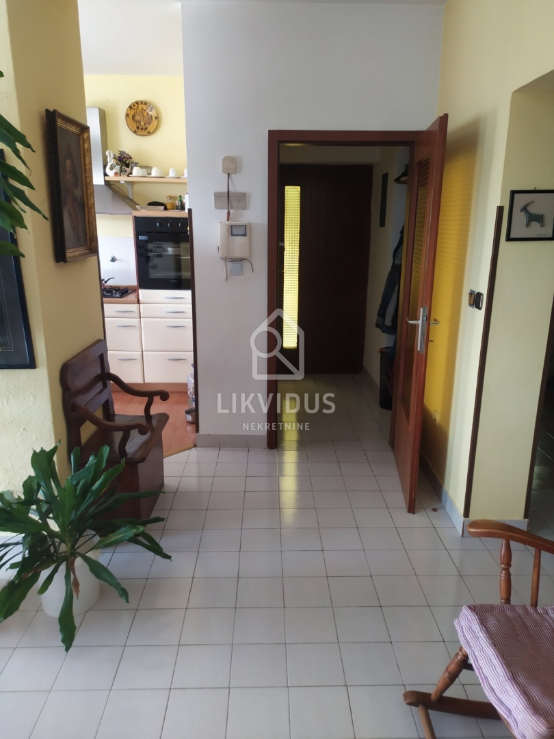 Hiša Medulin, 300m2