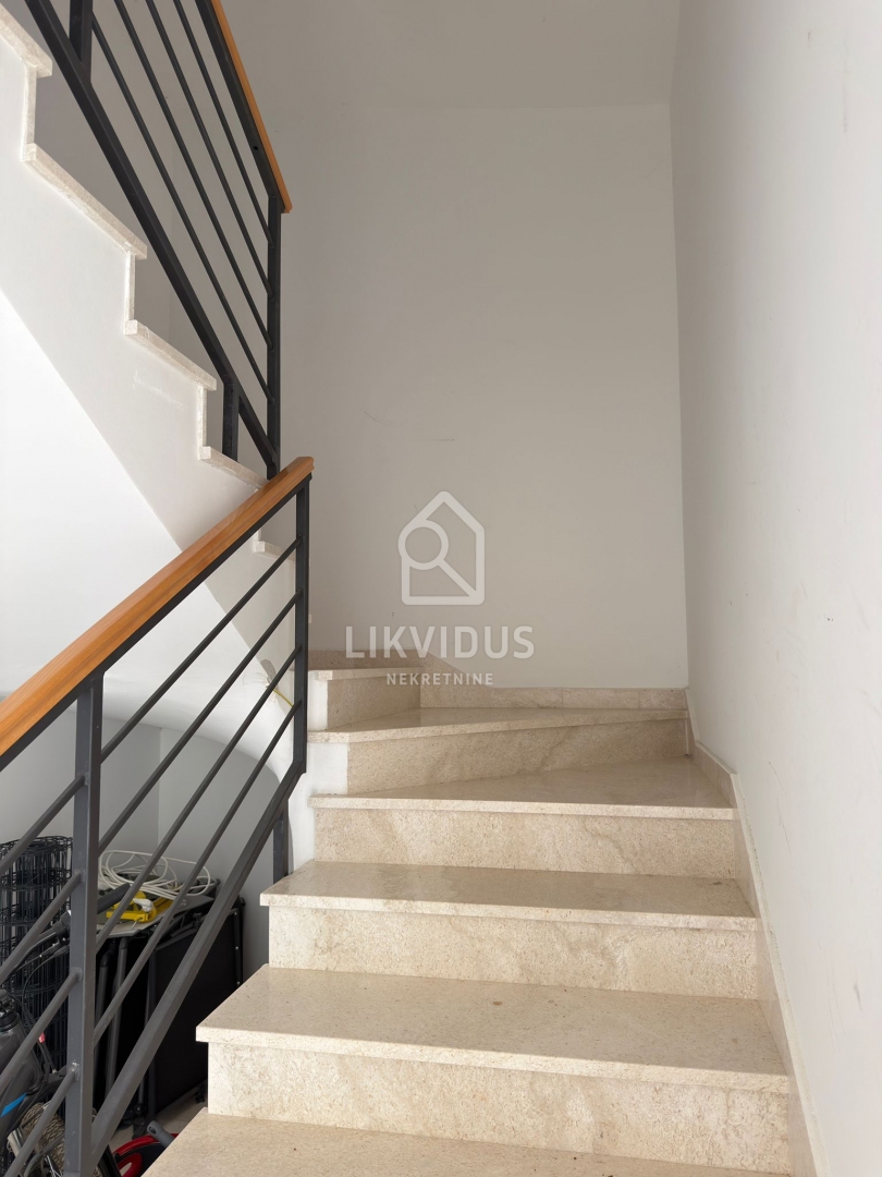 Moderno stanovanje, Medulin, 52 m², 2 spalnici + dnevna soba