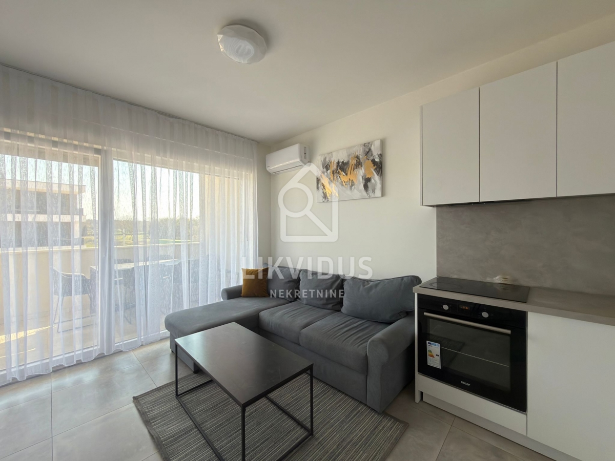 Moderno stanovanje, Medulin, 52 m², 2 spalnici + dnevna soba