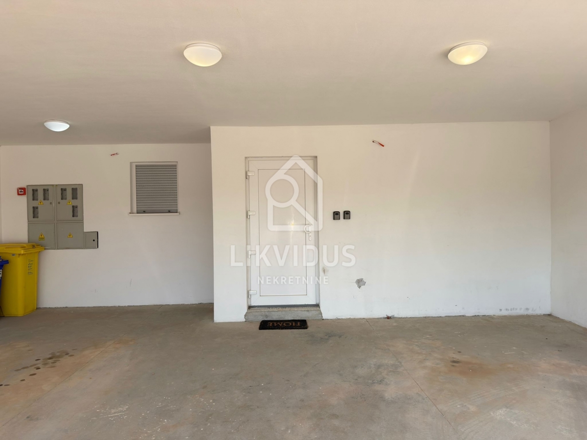 Moderno stanovanje, Medulin, 52 m², 2 spalnici + dnevna soba