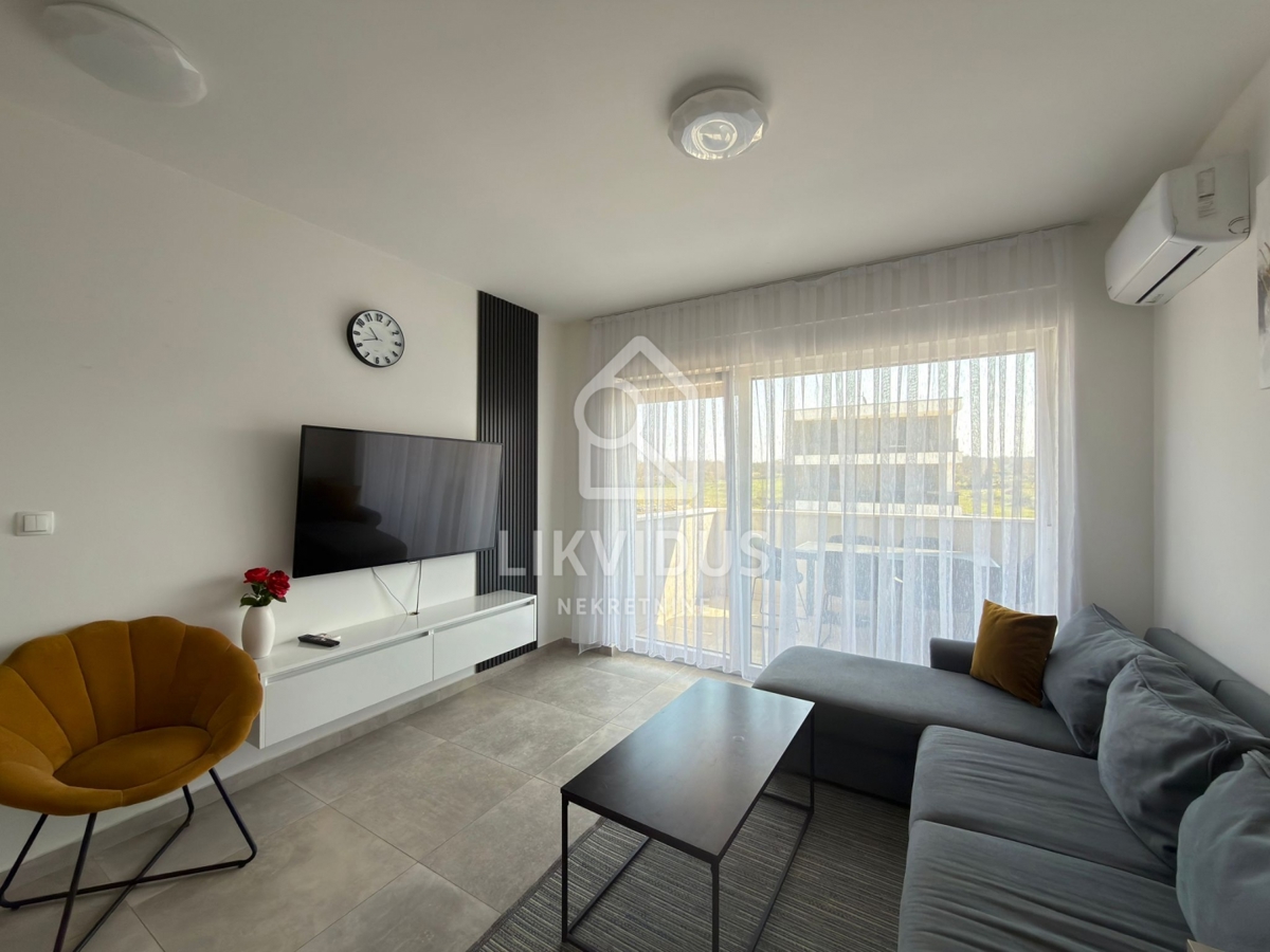 Moderno stanovanje, Medulin, 52 m², 2 spalnici + dnevna soba