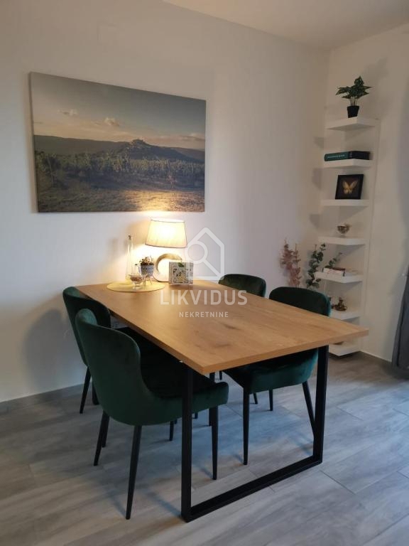 Stanovanje Centar, Pula, 109,49m2