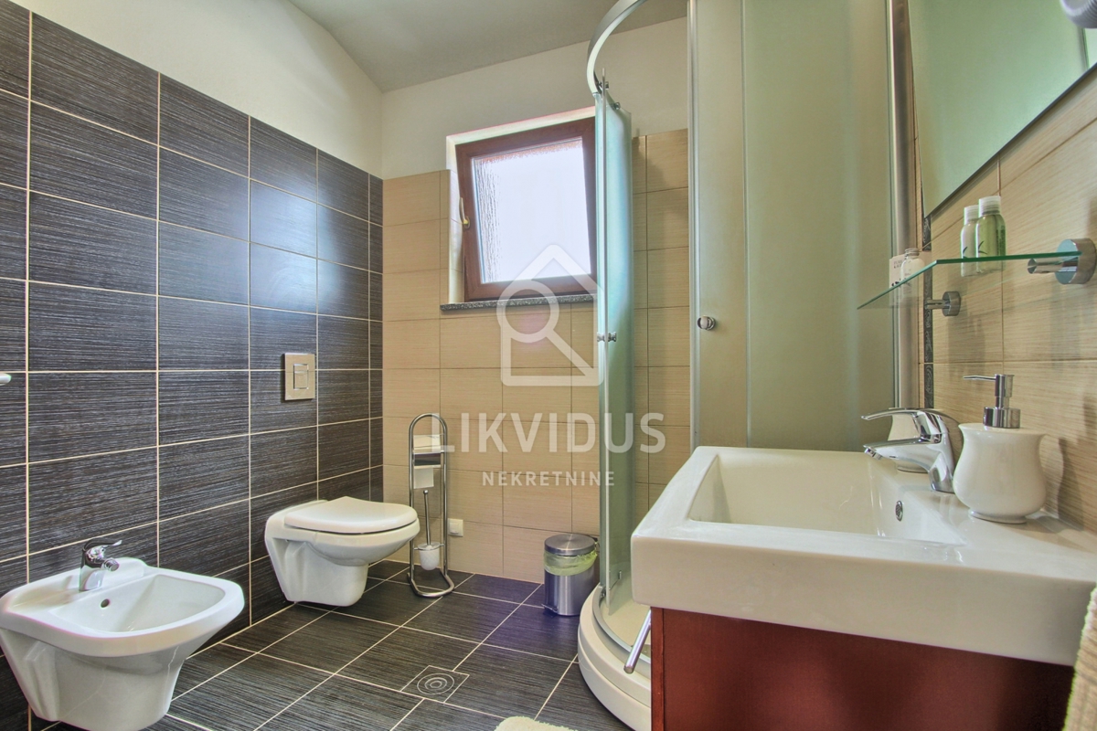 Hiša Štokovci, Svetvinčenat, 294m2