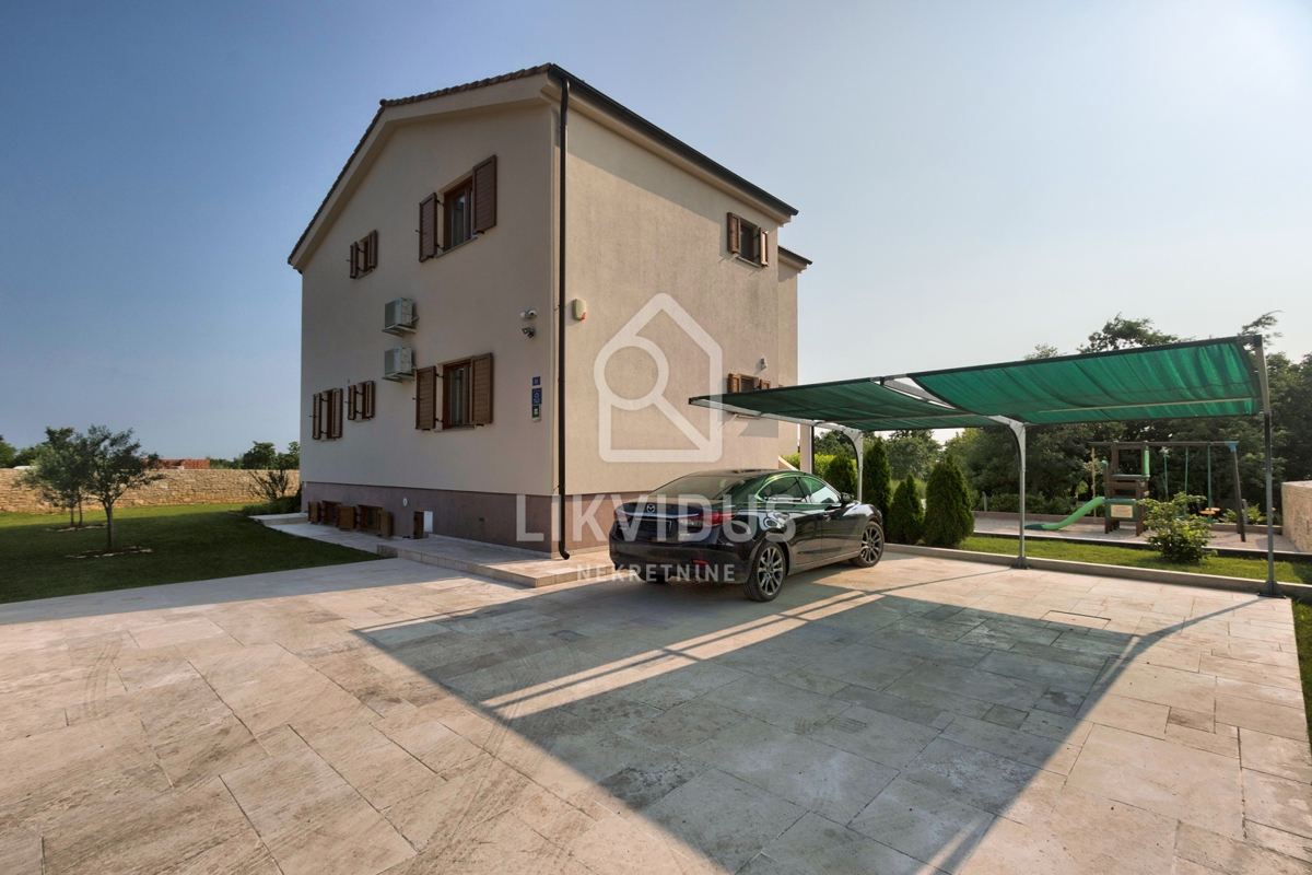 Hiša Štokovci, Svetvinčenat, 294m2