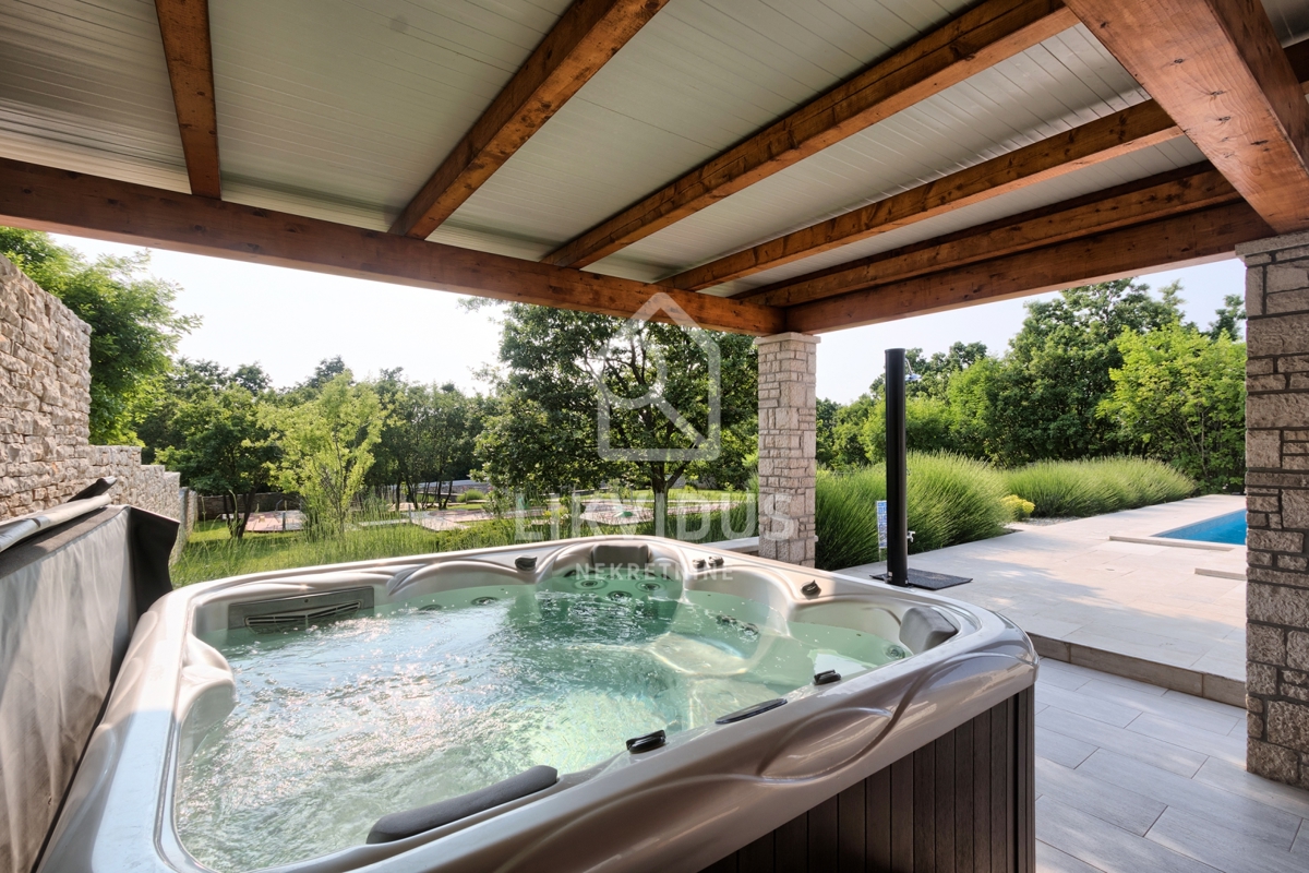 Hiša Štokovci, Svetvinčenat, 294m2